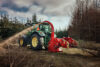 TP Holzhäcksler am Traktor von hinten