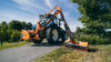 Tifermec Geo beim mulchen eines Wegerandes