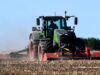 Fendt mit DRAGONE VG4 Mulcher mulcht Feld