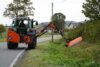 Tifermec Ausleger beim mulchen eines Straßenrandes