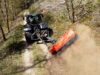 Valtra Traktor mit Forst-Seitenmulcher COBRA FS