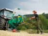 HS 150 eco Holzhäcksler zerkleinert Ast