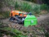 Forstraupe mit Seilwinde rückt Holz